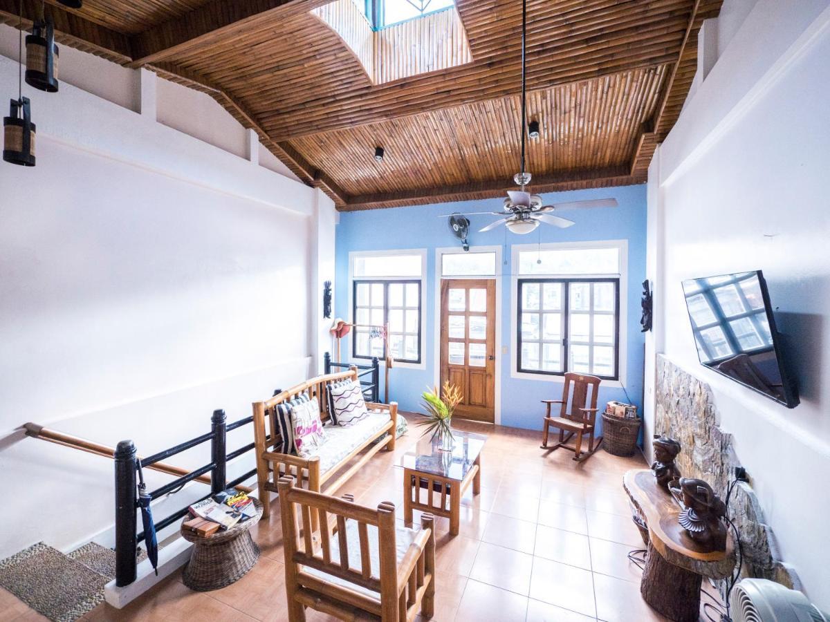 Stone Creek House Bed and Breakfast Romblon Eksteriør billede